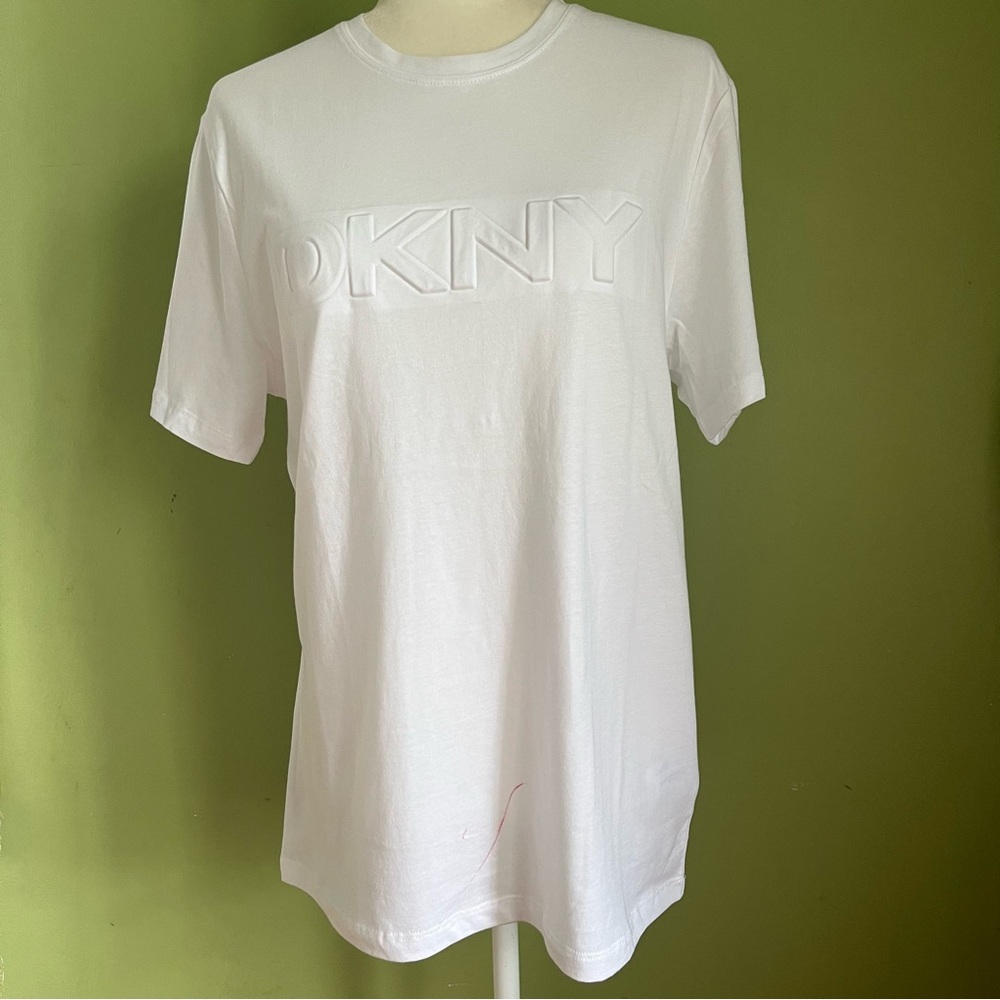 DKNY raised logo tee